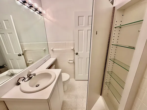 501 East 87th Street image 8 of 17