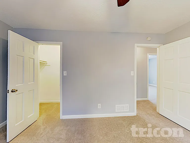 110 Springvalley Way — Photo 10