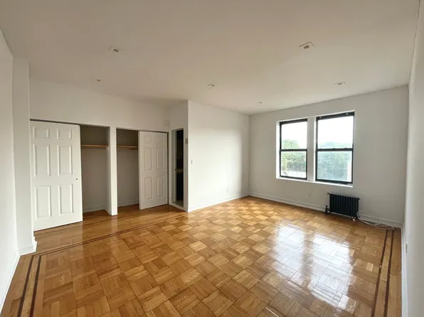 815 East 14th Street image 1 of 7