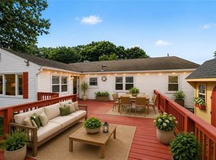 22 Baldino Dr, Cranston, RI 02920