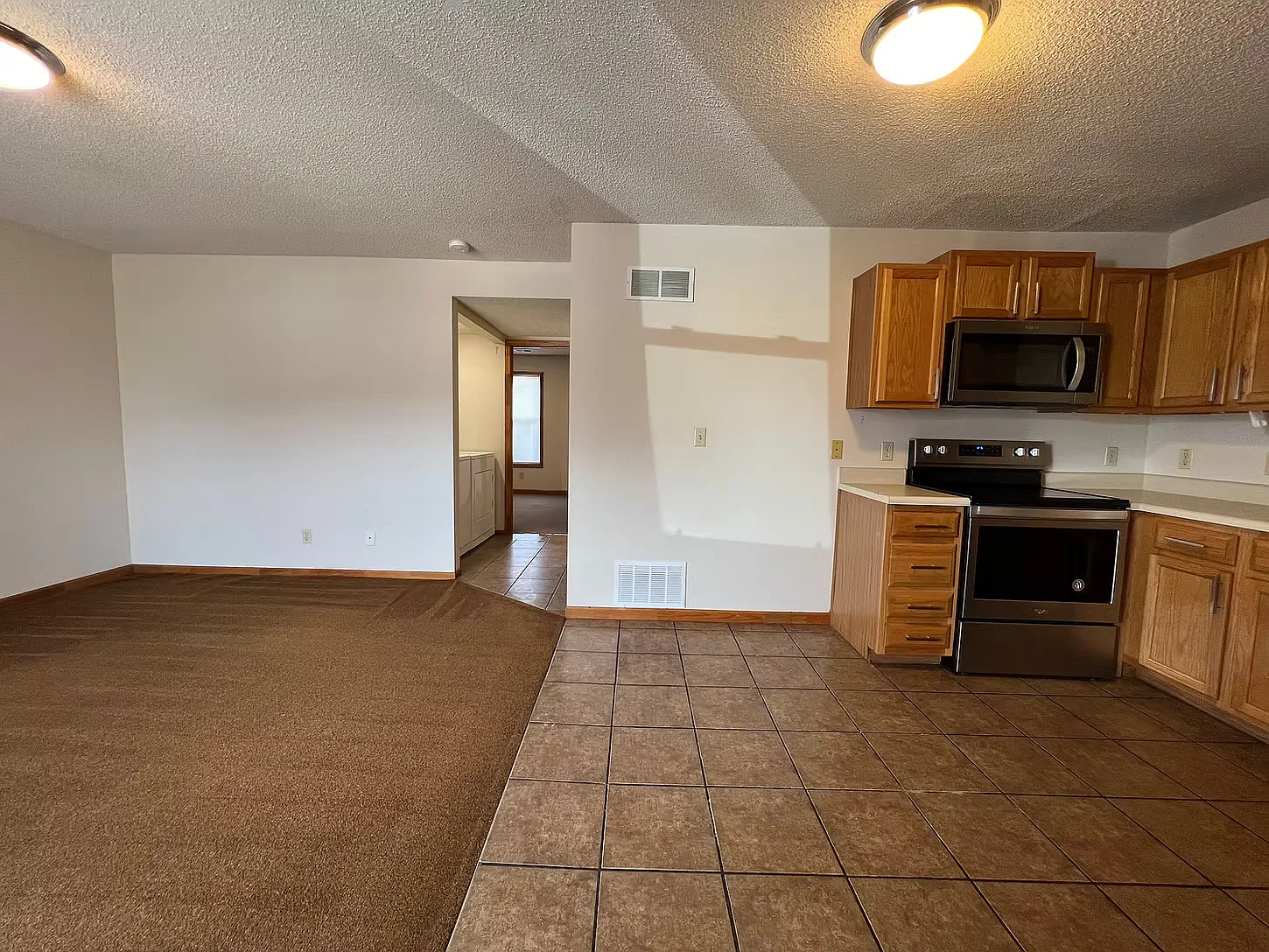 2 bed, $790 — Photo 3