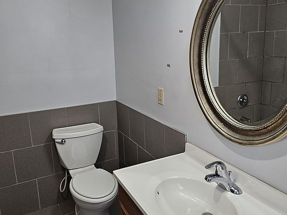 5th image of 200 E Watauga Ave #16374867