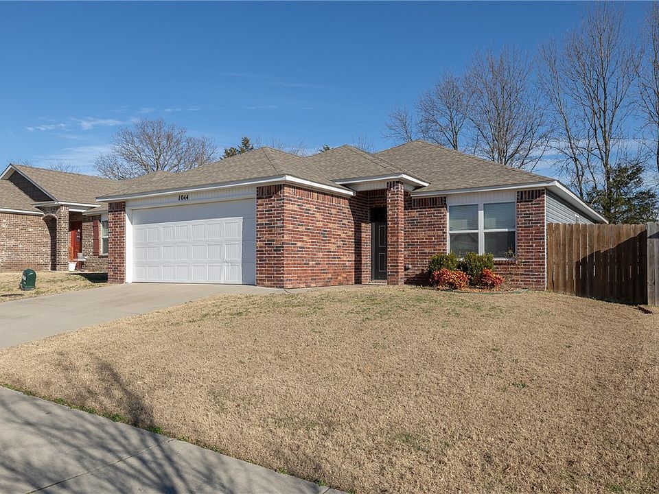 1st image of 1044 S Kingfisher Ln