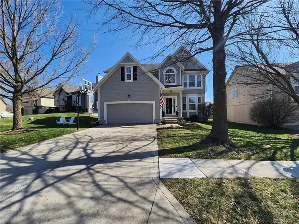 22029 W 51st Ter, Shawnee, KS 66226