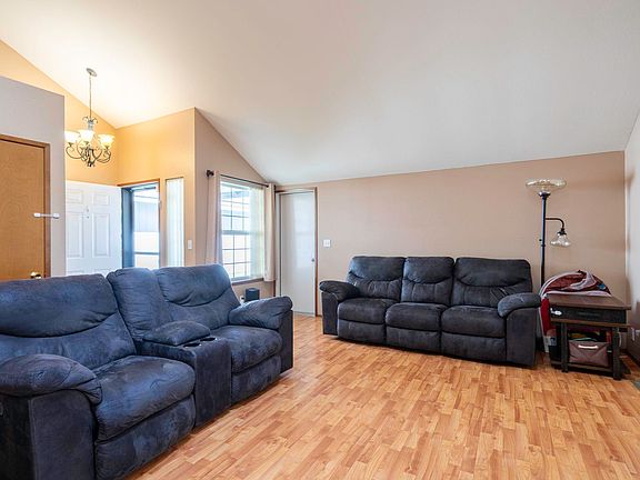 4th image of 4221 W John Day Pl