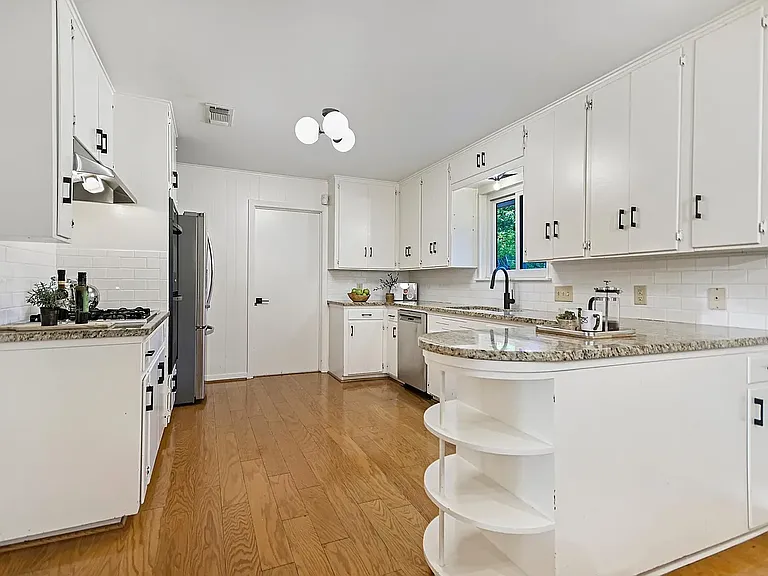 6207 Shoal Creek West Dr — Photo 5
