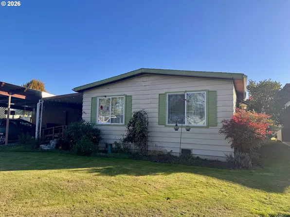 1520 NW 9th Ct, McMinnville, OR 97128