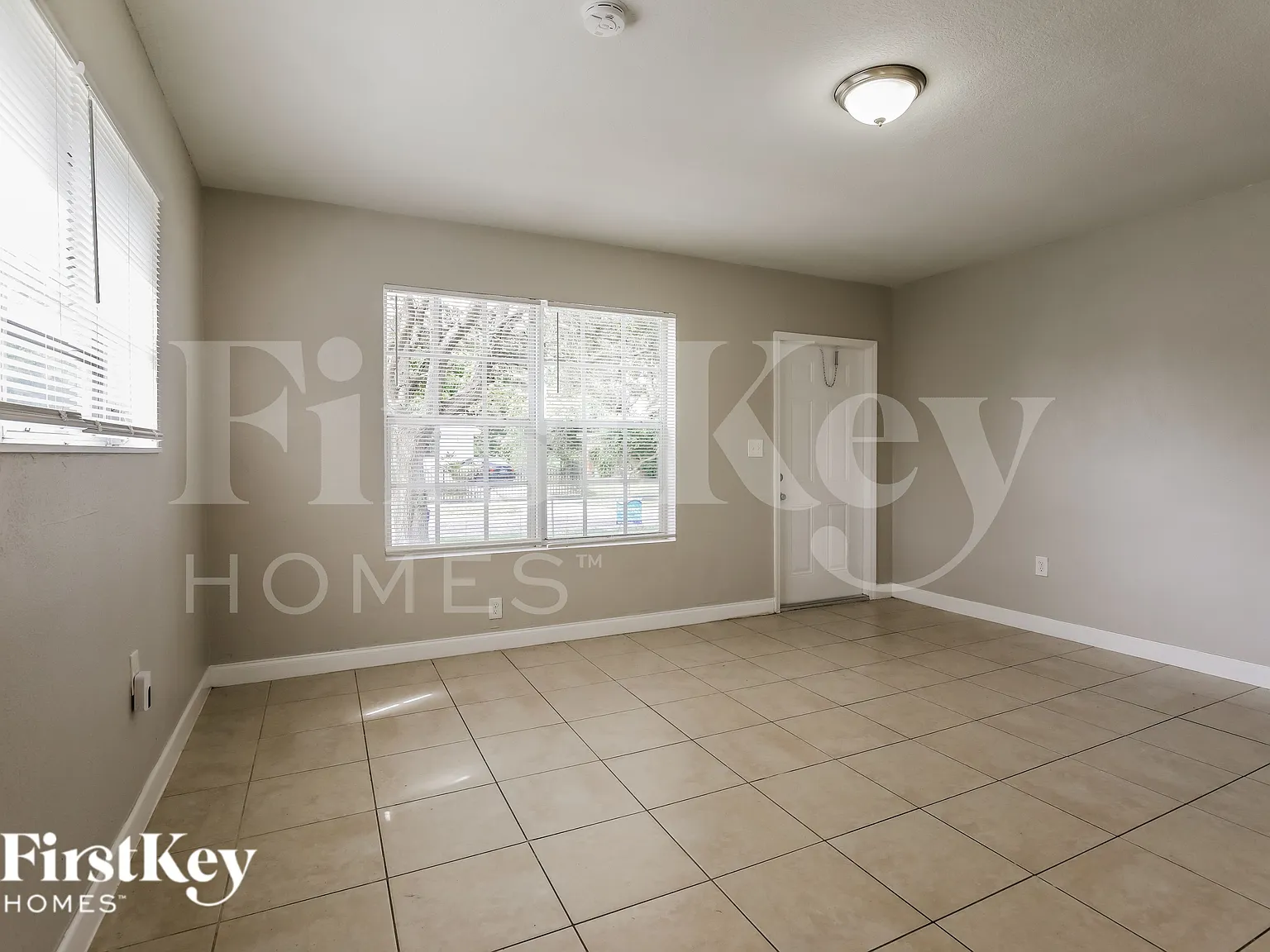 3 bed, 2.0 bath, 1063 sqft, $2,970 — Photo 3