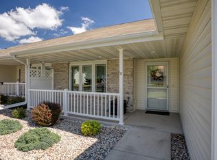 376 Wyldewood Dr #D-43, Oshkosh, WI 54904