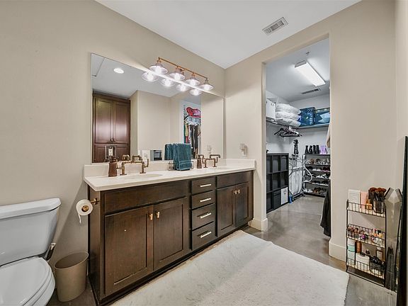 4th image of 2323 Polk St APT 201