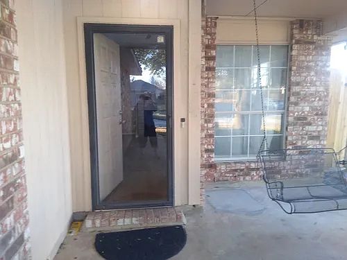 1st image of 415 Valley Mills Dr