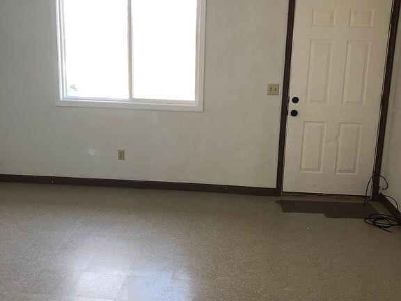 3rd image of 23121 Lake Dr #C4