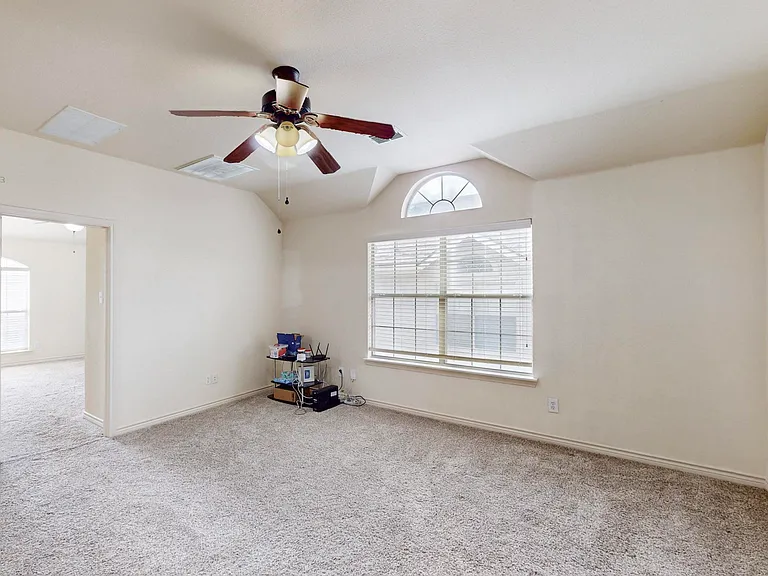 6925 Cattle Dr — Photo 25