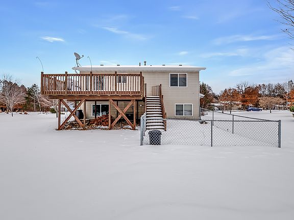5th image of 40092 Harvester Ave