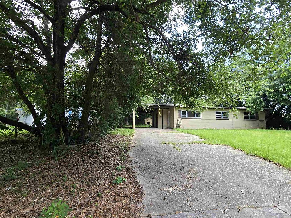 2nd image of 102 Emerald Ave