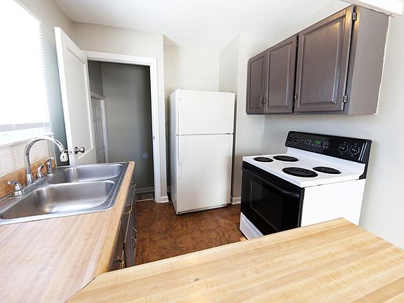 5th image of 5402 E 19th Pl