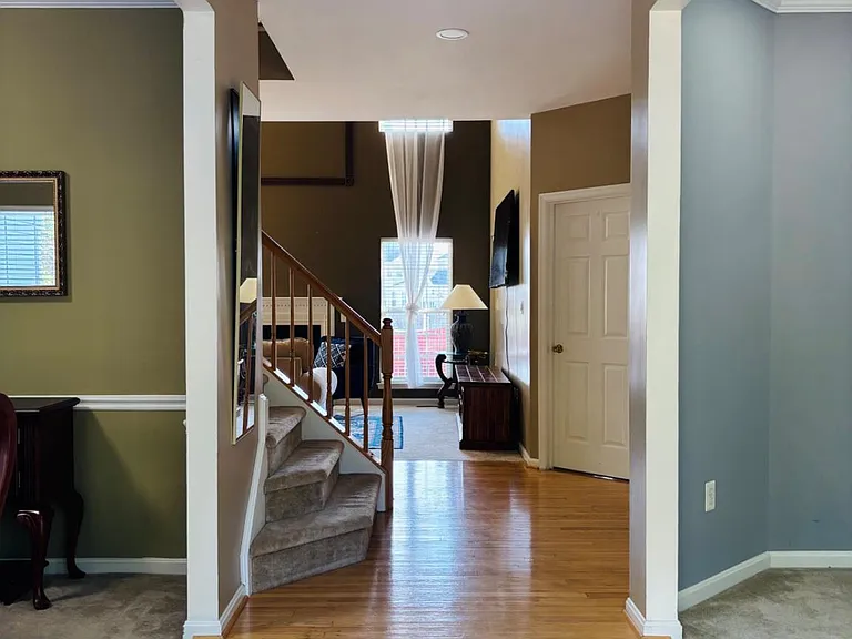 7 Otto Way — Photo 3