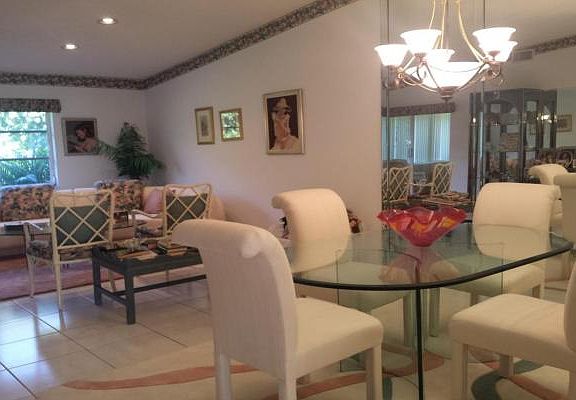 Home For Sale In Huntington Pointe