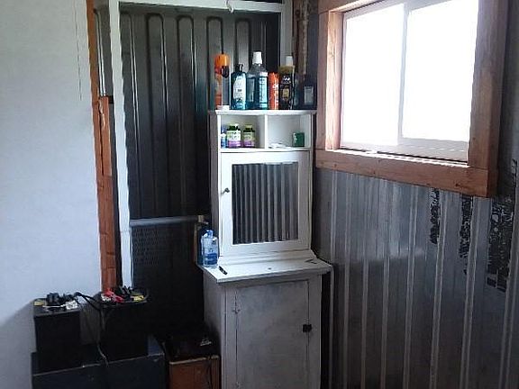 4th image of 16-1654 40th St