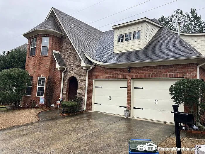 191 Castlehill Dr — Photo 2