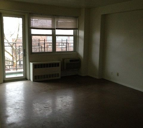 3rd image of 3411 Irwin Ave APT 6B