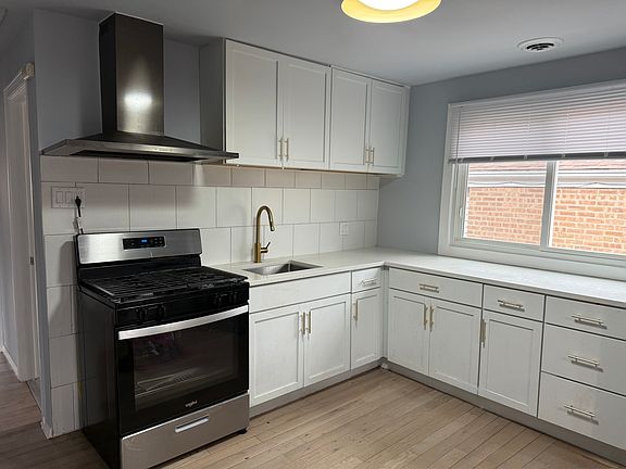 4th image of 2807 N 74th Ct #3A