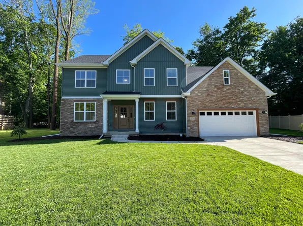 1758 Summerlin Dr, Chesterton, IN 46304