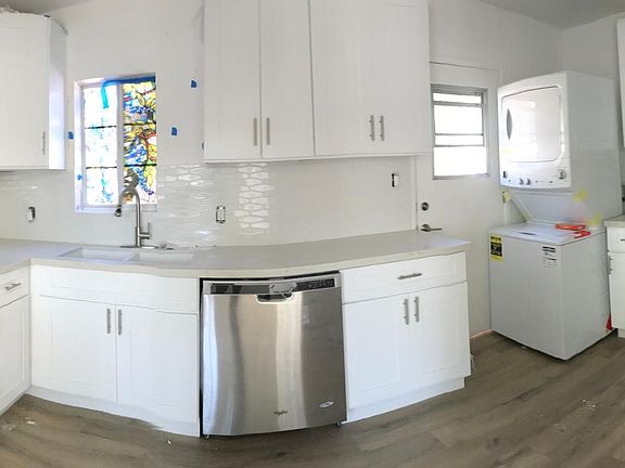 2nd image of 3107 Gleason Ave #2