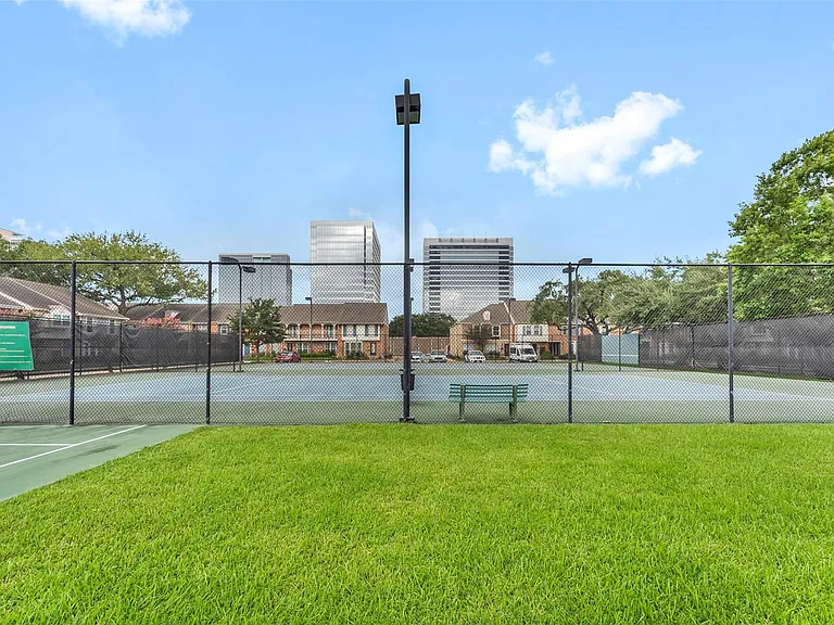 1553 W Sam Houston Pkwy S — Photo 37