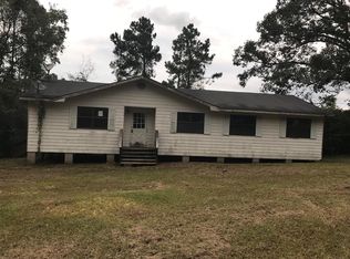 449 Highway 588, Collins, MS 39428