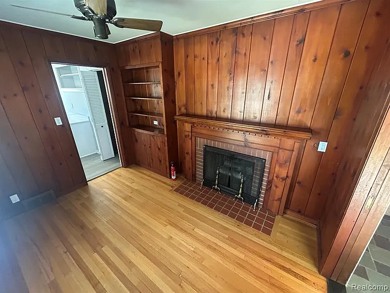 4121 Seminole Dr — Photo 13
