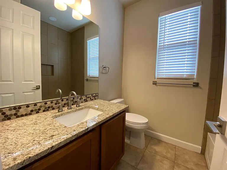 5403 Grays Peak Trl NE — Photo 14