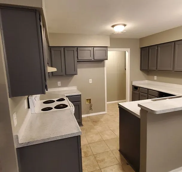 4704 Oakfield Way — Photo 8
