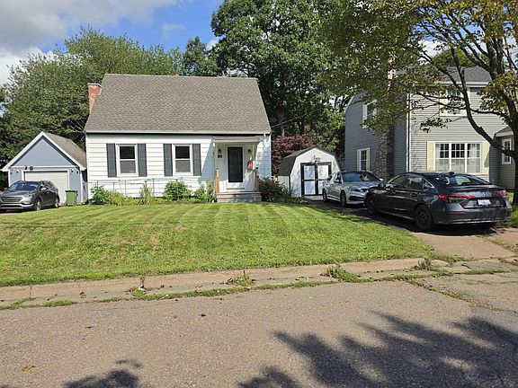 2nd image of 13 Churchill St