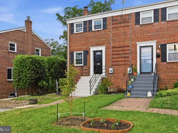 115 S Iris St, Alexandria, VA 22304