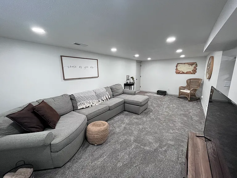 928 Linden Ave — Photo 8