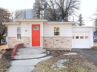 21 3rd Ave SE, Mayville, ND 58257