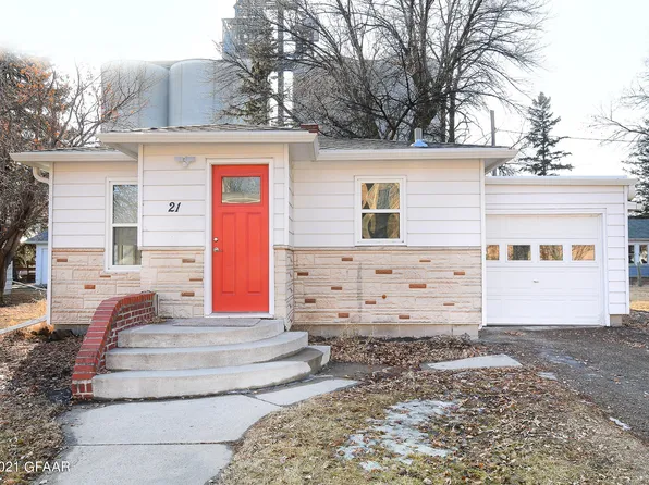 21 3rd Ave SE, Mayville, ND 58257