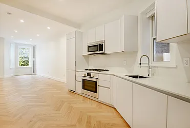 Rented by Akelius Real Estate Management