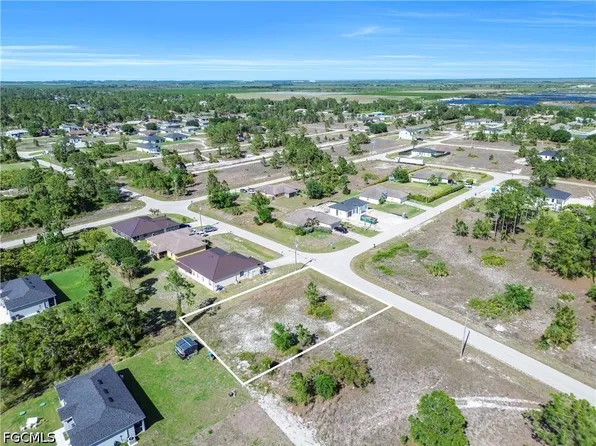 1134 Hallmark Ave, Lehigh Acres, FL 33974