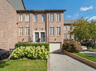 195 Grand Ave #1, Toronto, ON M8Y 3Y3