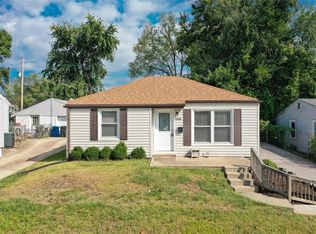 1108 Perry St, Saint Charles, MO 63301