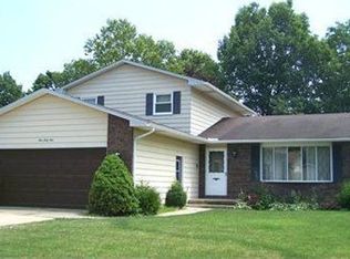 141 Timberlane Dr, Elyria, OH