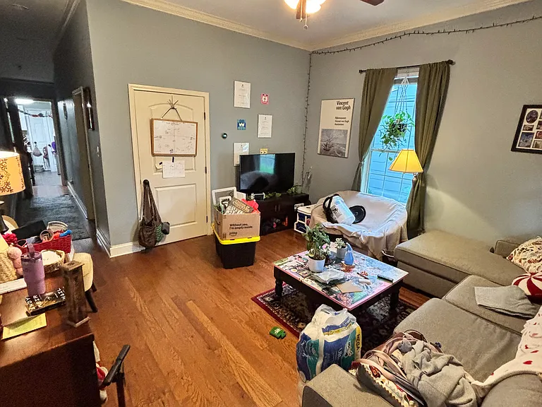 539 S Cox St #2 — Photo 2