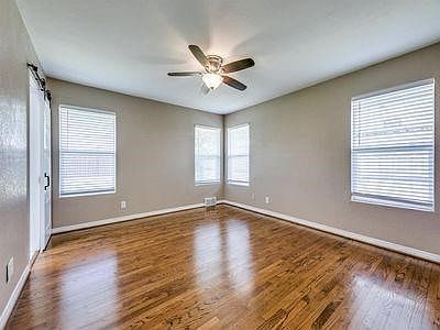 5th image of 6009 Preston Haven Dr