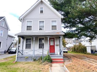 25 Walnut St, West Haven, CT 06516