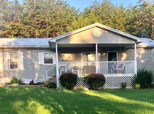 208 Rookwood Dr, Mount Vernon, KY 40456
