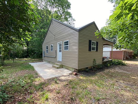 2nd image of 724 N Miller Ave