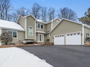 6220 Middaugh Ave, Downers Grove, IL 60516