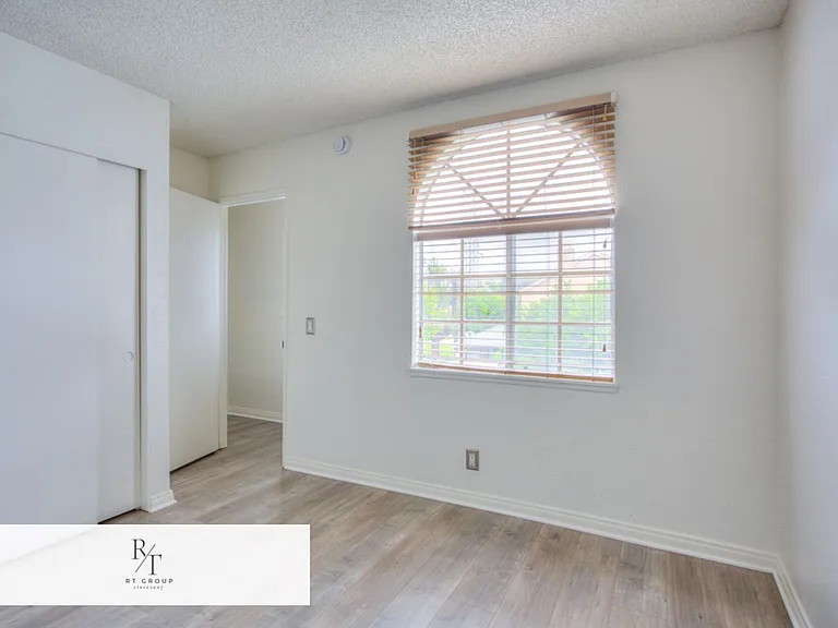 13006 Parkview Dr — Photo 30